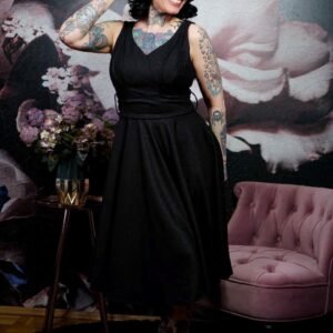 Daisy Dapper, Dory Dress.